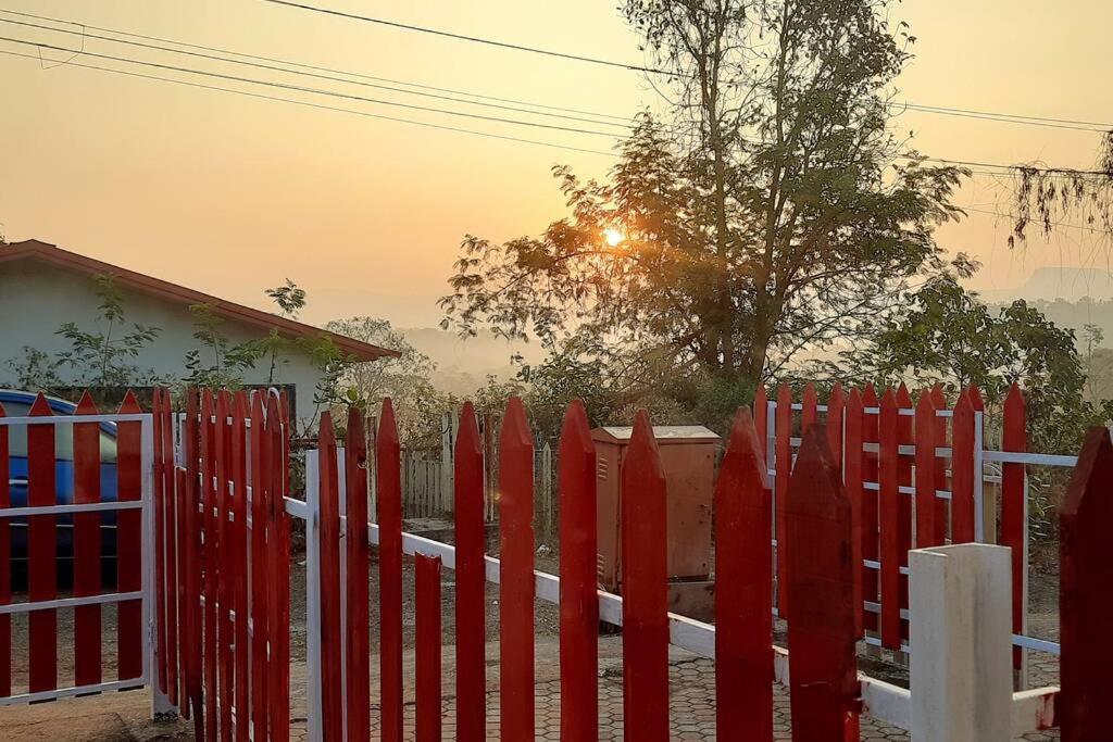 Joy Cottages - Premium Chalets, Vacation Home Rentals Karjat Zewnętrze zdjęcie