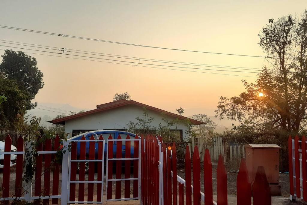 Joy Cottages - Premium Chalets, Vacation Home Rentals Karjat Zewnętrze zdjęcie
